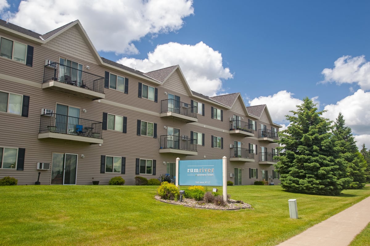 Photos and Video of Rum River Apartments in Isanti, MN